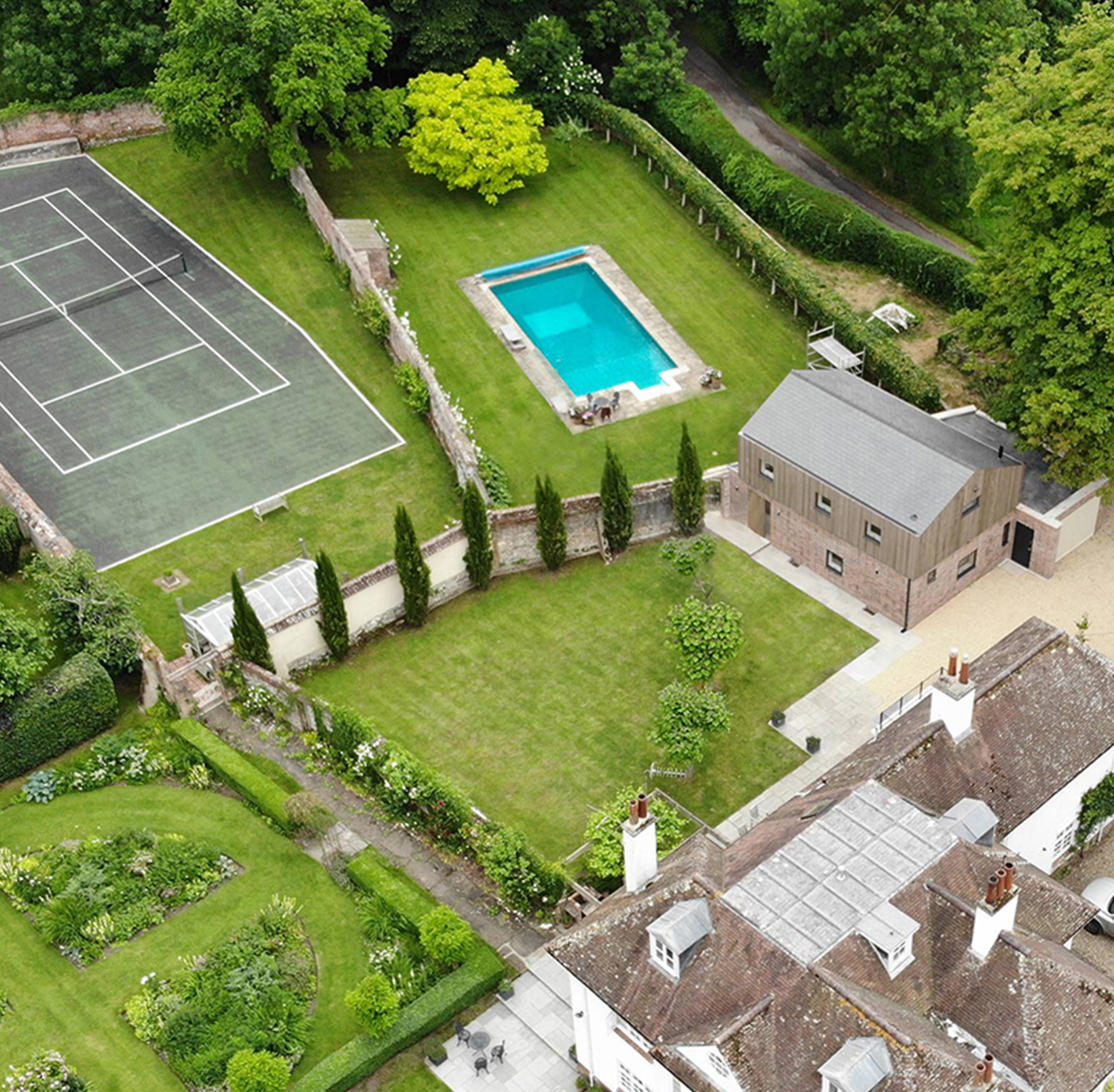 Pool House - Contemporary Wiltshire Architects - Richmond Bell Architects