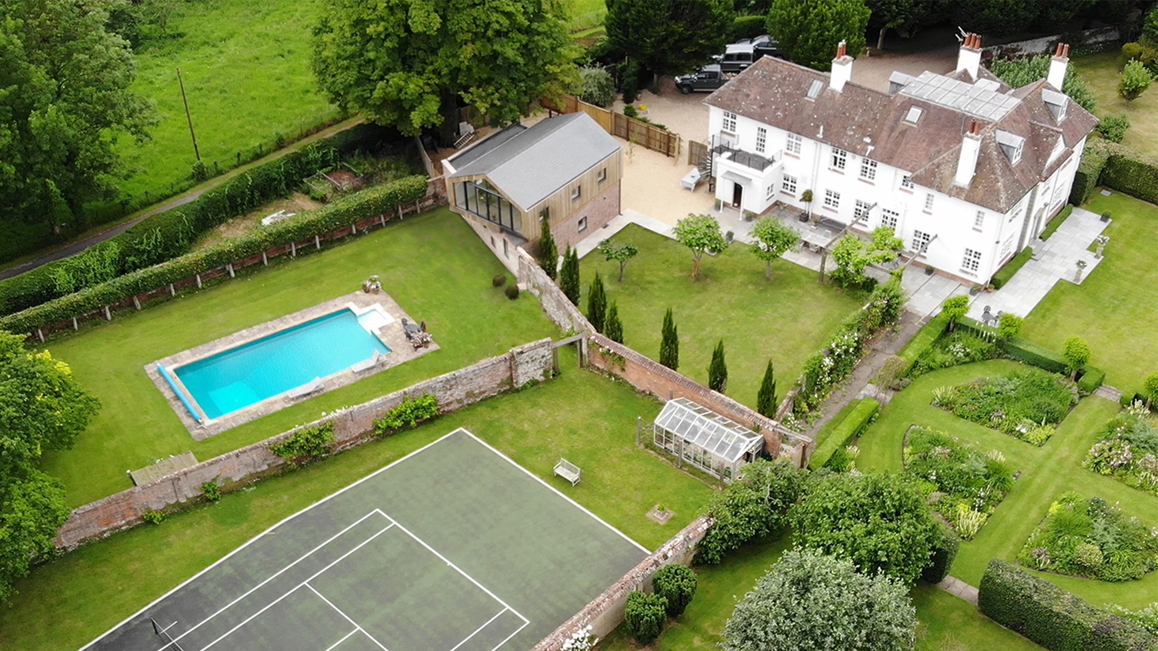 Pool House - Contemporary Wiltshire Architects - Richmond Bell Architects